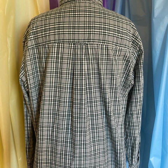 Button down - Picture 5 of 6